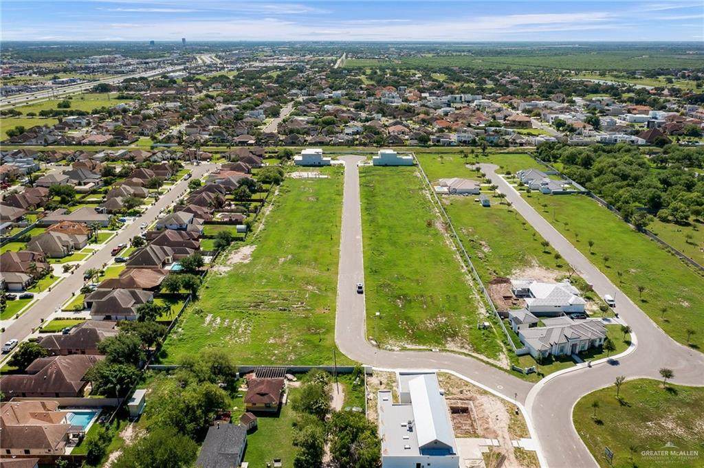 1614 Villa Centenario - Photo 1