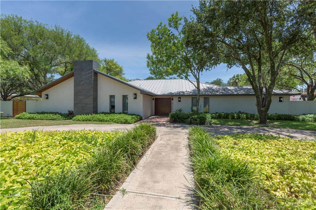 3010 Lake Shore - Photo 1