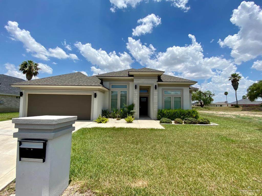 2302 Lakeview - Photo 1