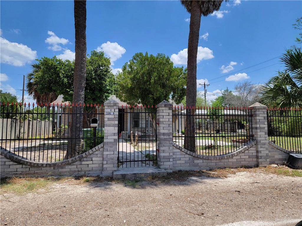 601 Garza - Photo 1