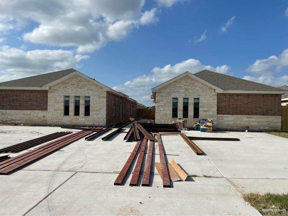 1705 Broome - Photo 1