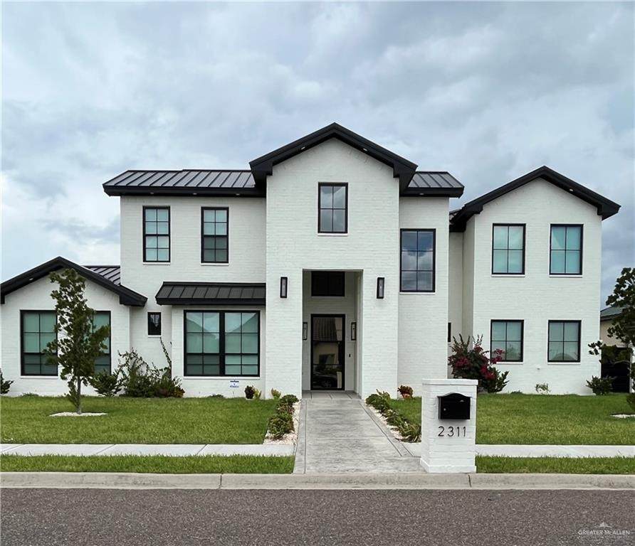 2311 Churchill - Photo 1