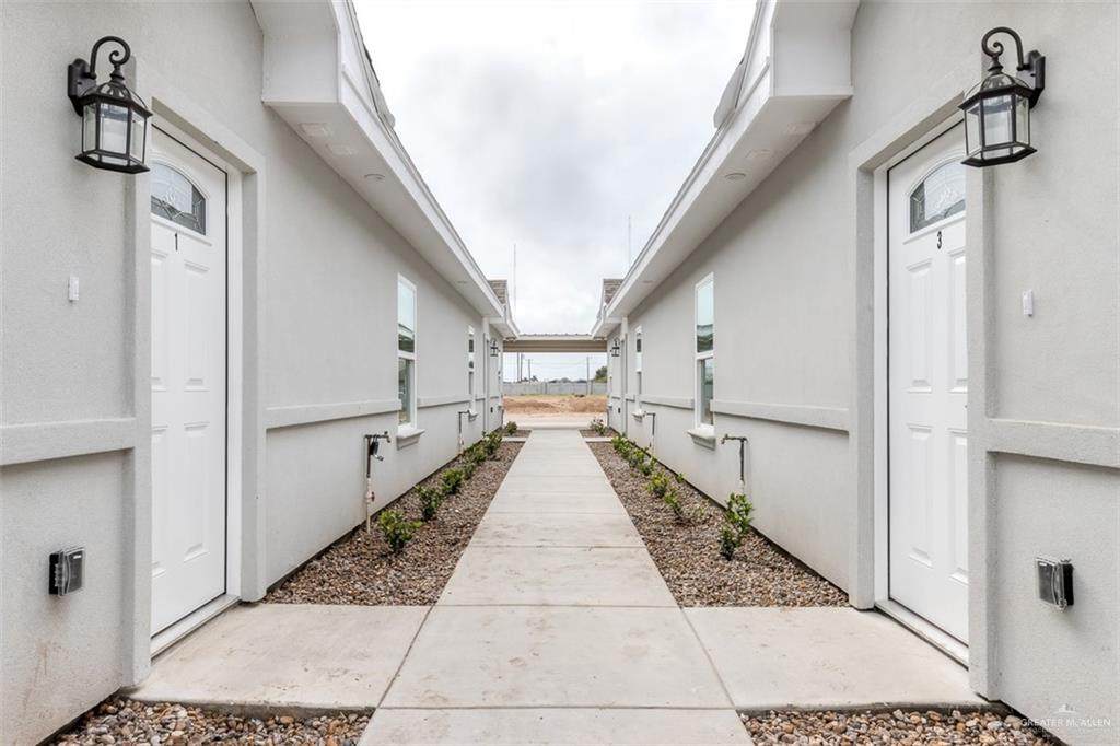 1817 Stauffer - Photo 1