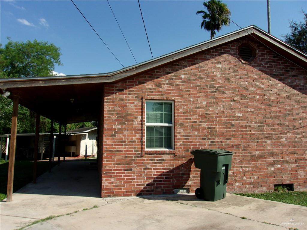 206 9th - Photo 1