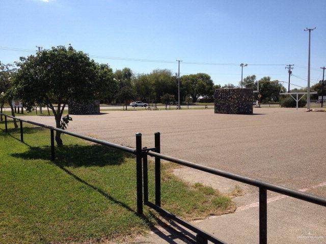3100 University - Photo 1