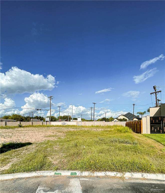1513 Sandstone - Photo 1