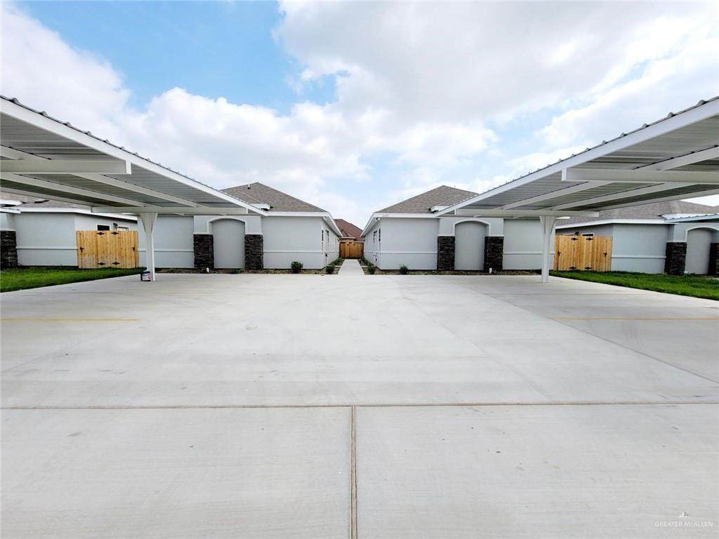2105 Davenport - Photo 1