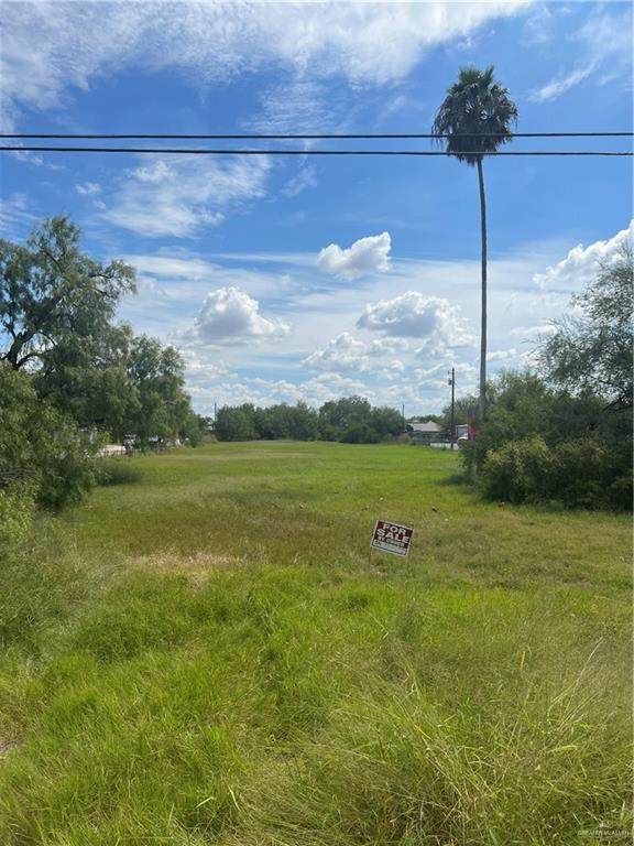 912 Foster - Photo 1
