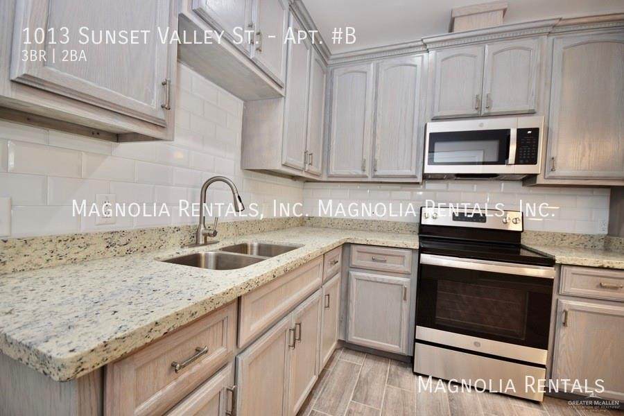 1013 Sunset - Photo 1