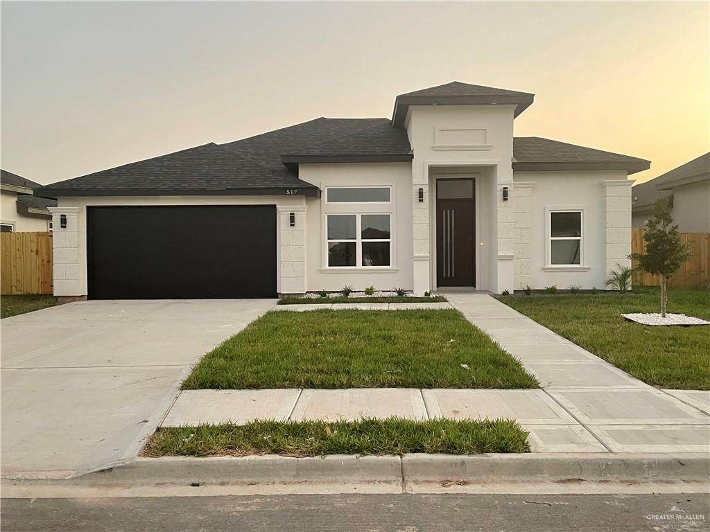 517 Country Club - Photo 1