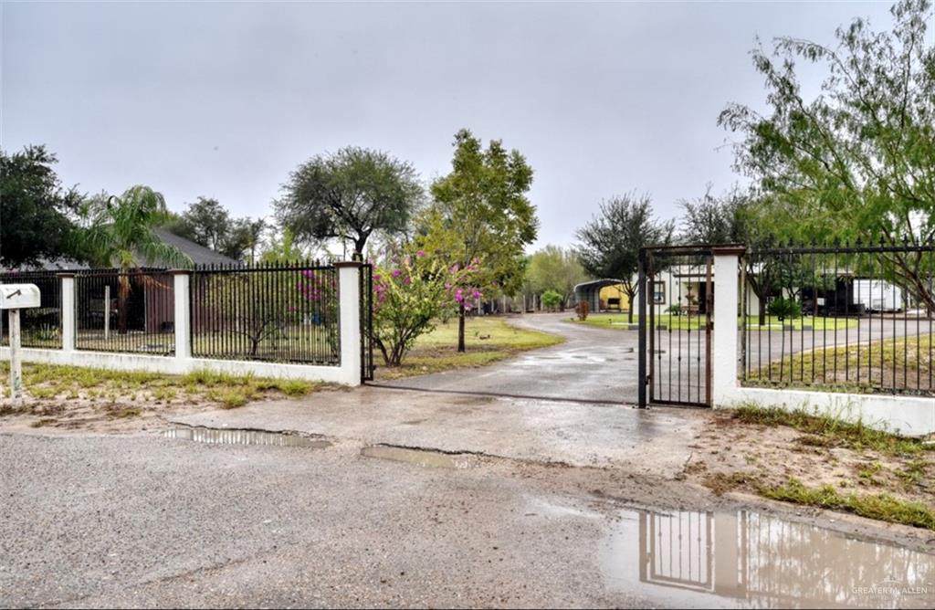 2311 Regina - Photo 1