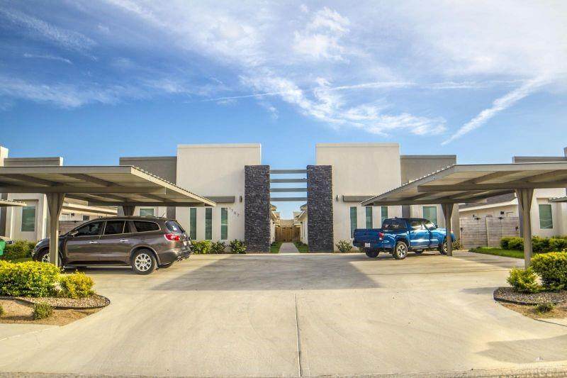 3421 Sahara - Photo 1