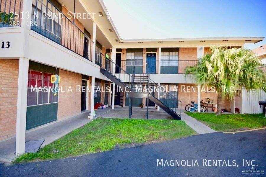 2513 32nd - Photo 1