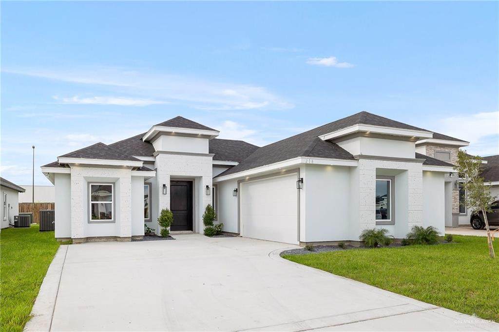 216 Paxton - Photo 1