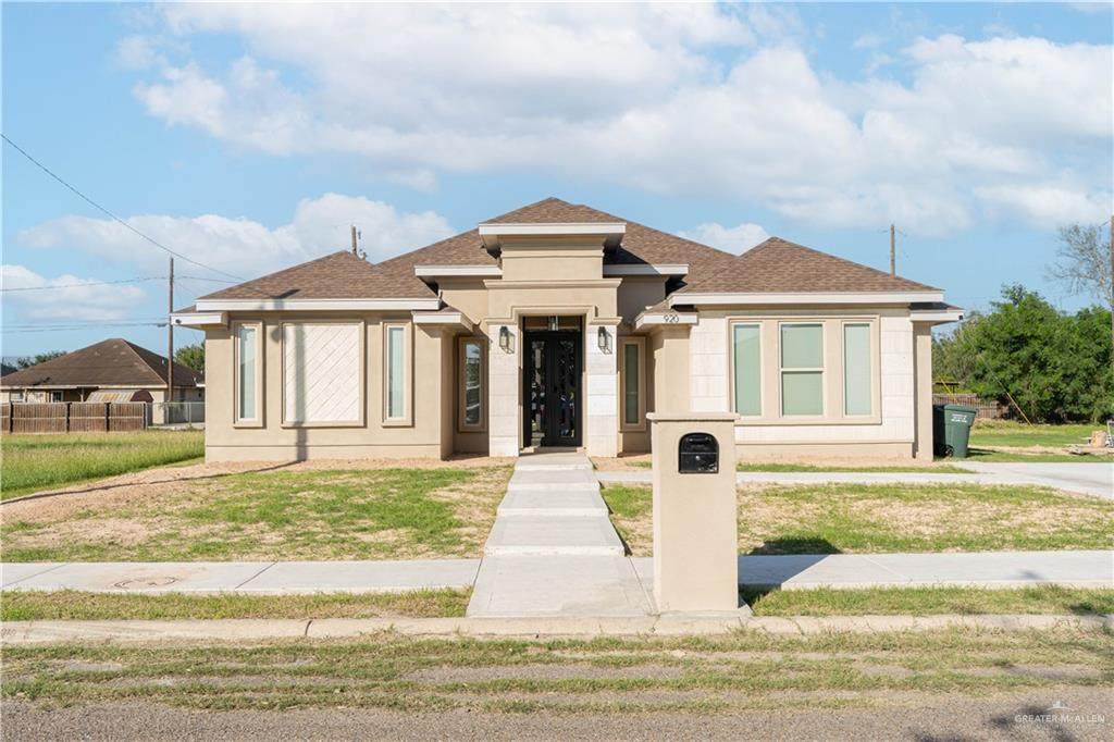 920 Guadalupe - Photo 1