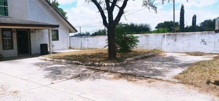 2603 Expressway 83 - Photo 1