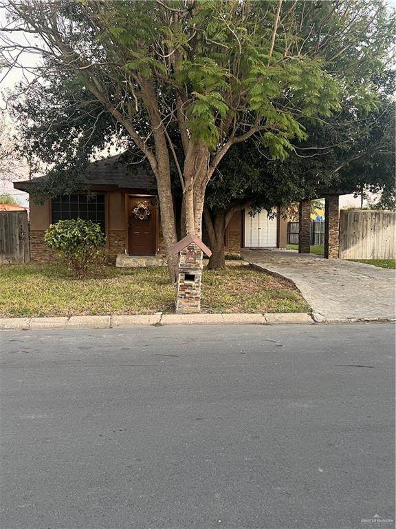 2300 Lincoln - Photo 1