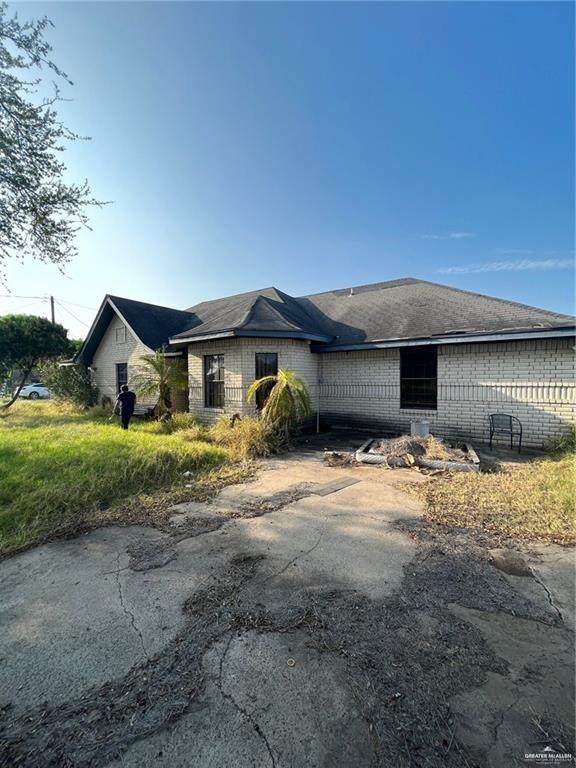 4511 Rogers - Photo 1