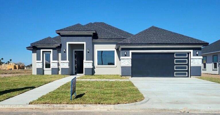 112 Brooks - Photo 1