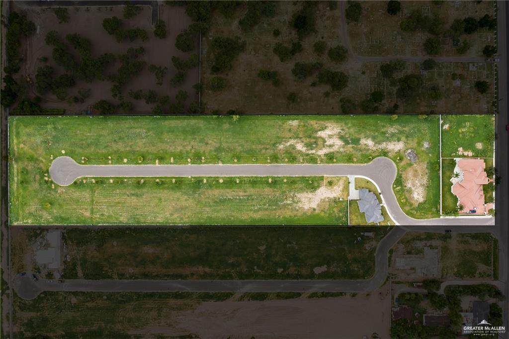 1713 Oak Alley - Photo 1