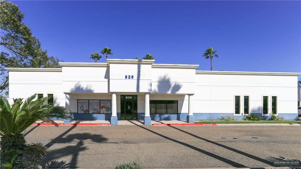 926 Sam Houston - Photo 1