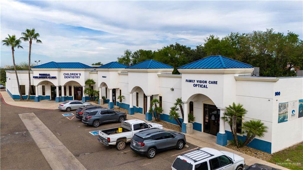 900 Sam Houston - Photo 1