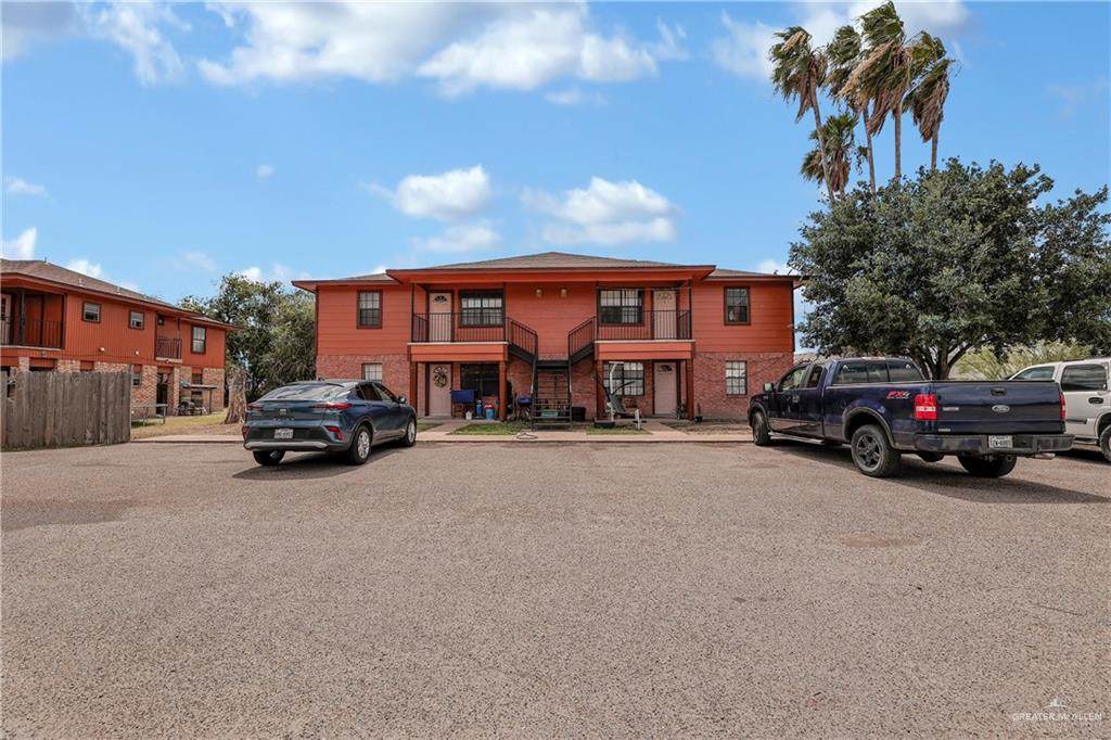 2215 Main - Photo 1