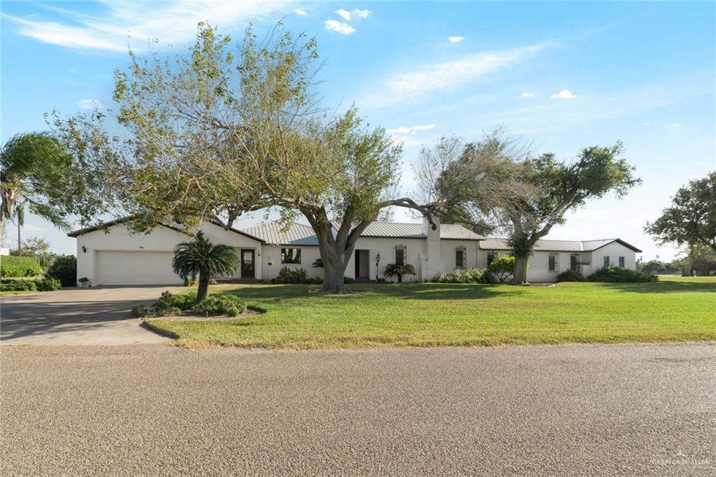 1420 Lion Lake - Photo 1