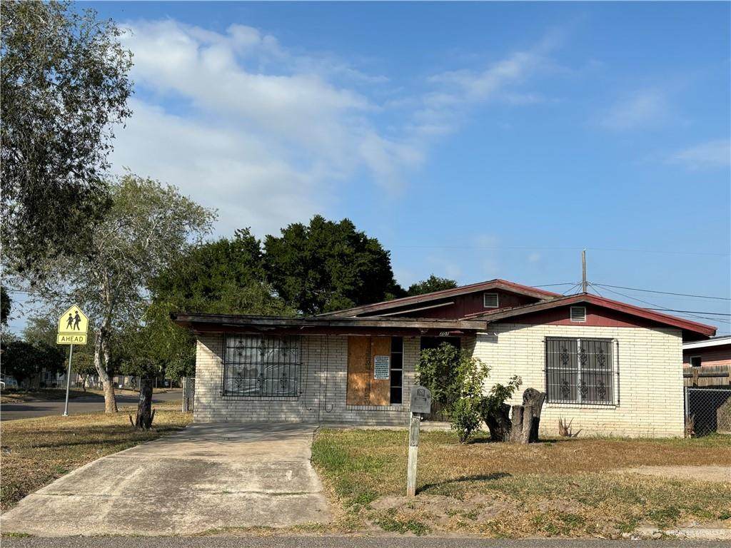 701 Mcintyre - Photo 1