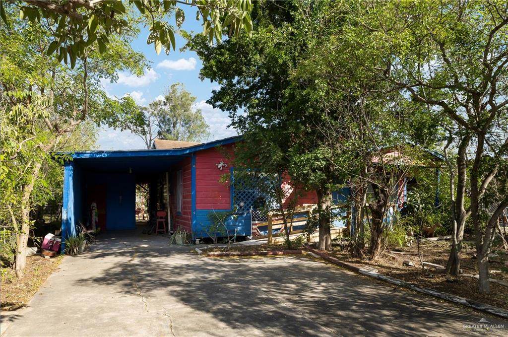 1113 Chavez - Photo 1