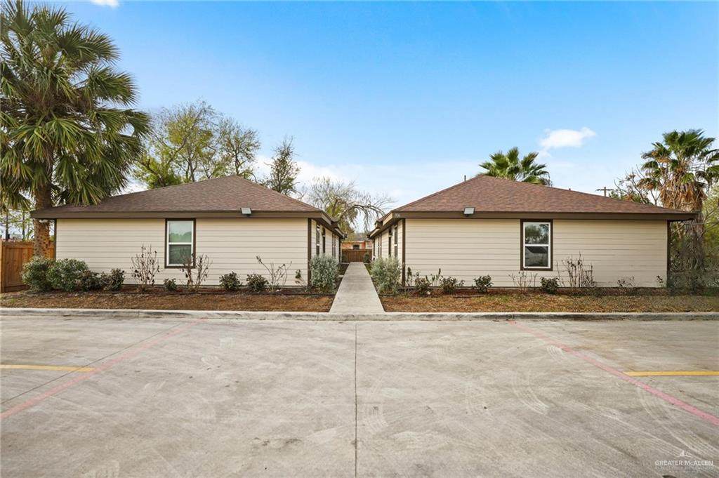 906 Tom Landry - Photo 1