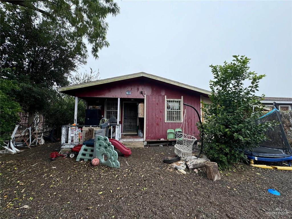 611 A - Photo 1