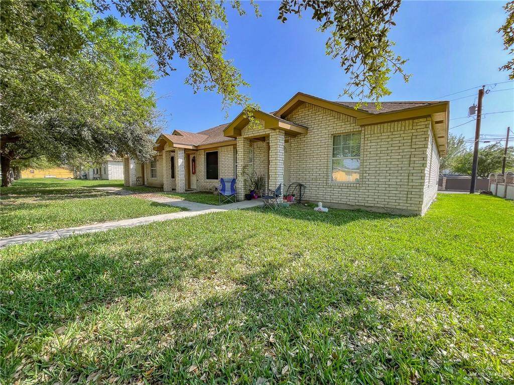 220 Huisache - Photo 1