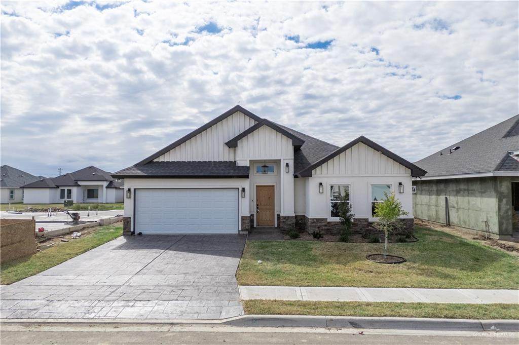 1013 Magnolia - Photo 1