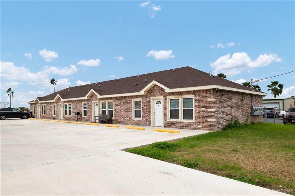611 Cameron - Photo 1