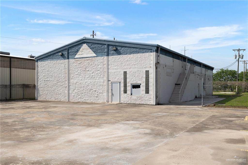 2041 Amistad - Photo 1