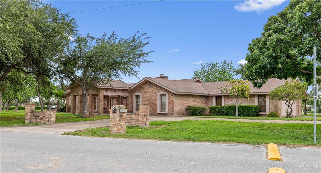 1811 Lion Lake - Photo 1