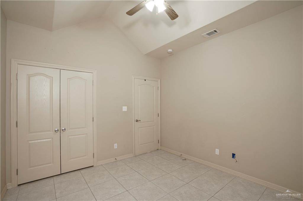 https://bt-photos.global.ssl.fastly.net/mcallen/orig_boomver_1_470886-2.jpg