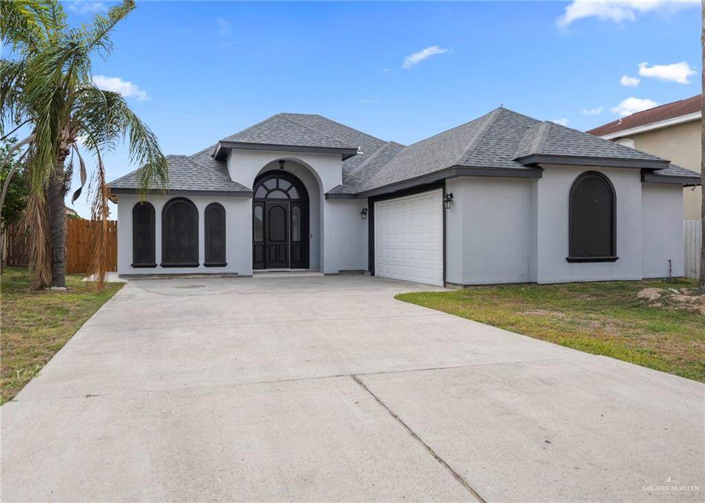 604 Hackberry - Photo 1