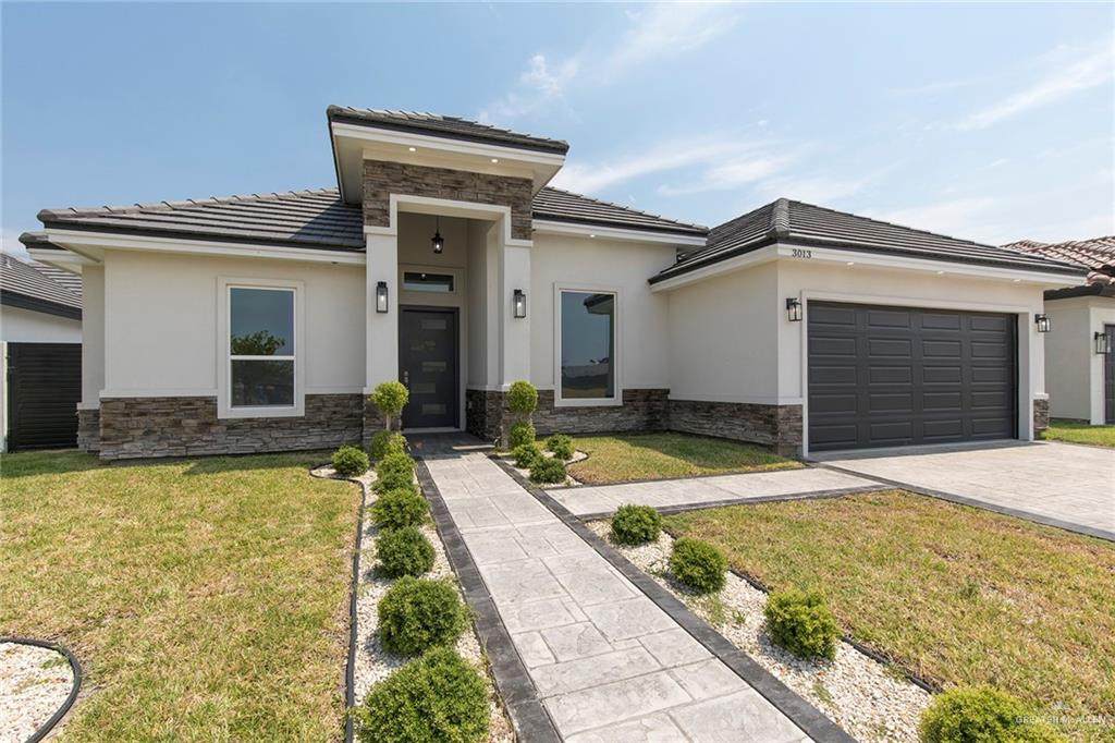 3013 Brentwood - Photo 1