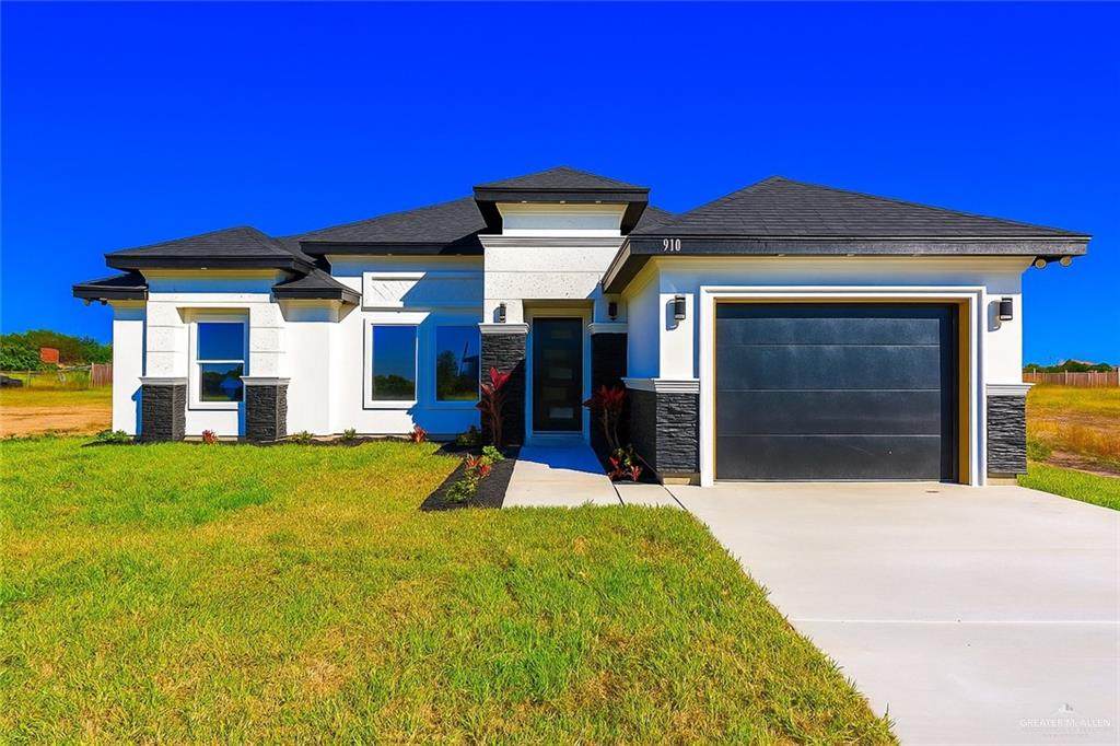 910 Bella - Photo 1