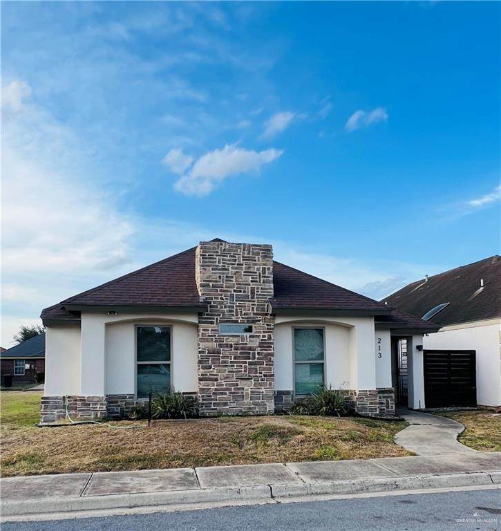 213 Maple - Photo 1