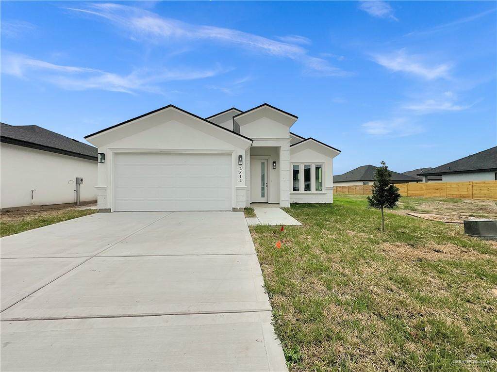 2812 Comal - Photo 1