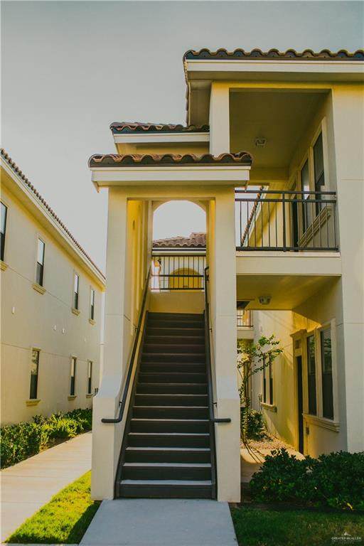 810 Taylor - Photo 1