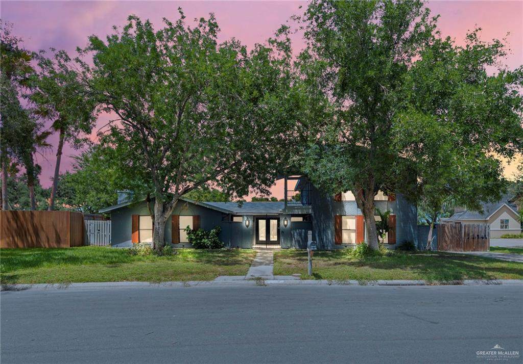3129 Clifford - Photo 1