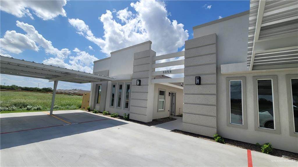 3056 Stark - Photo 1
