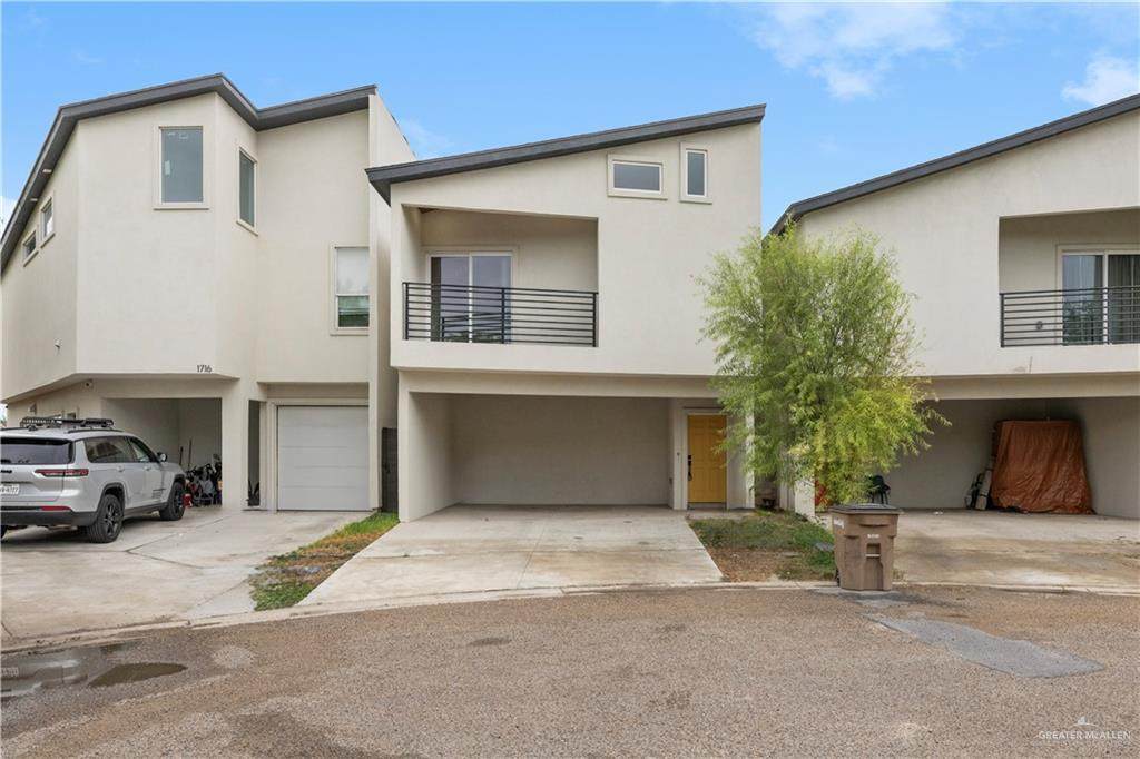 1714 Nassau - Photo 1