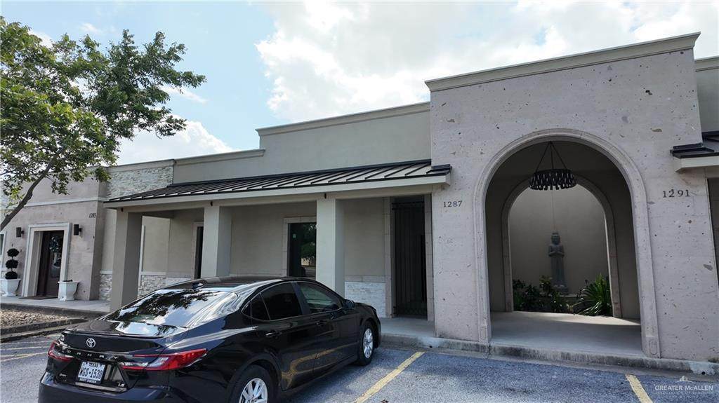 1287 Stuart Place - Photo 1