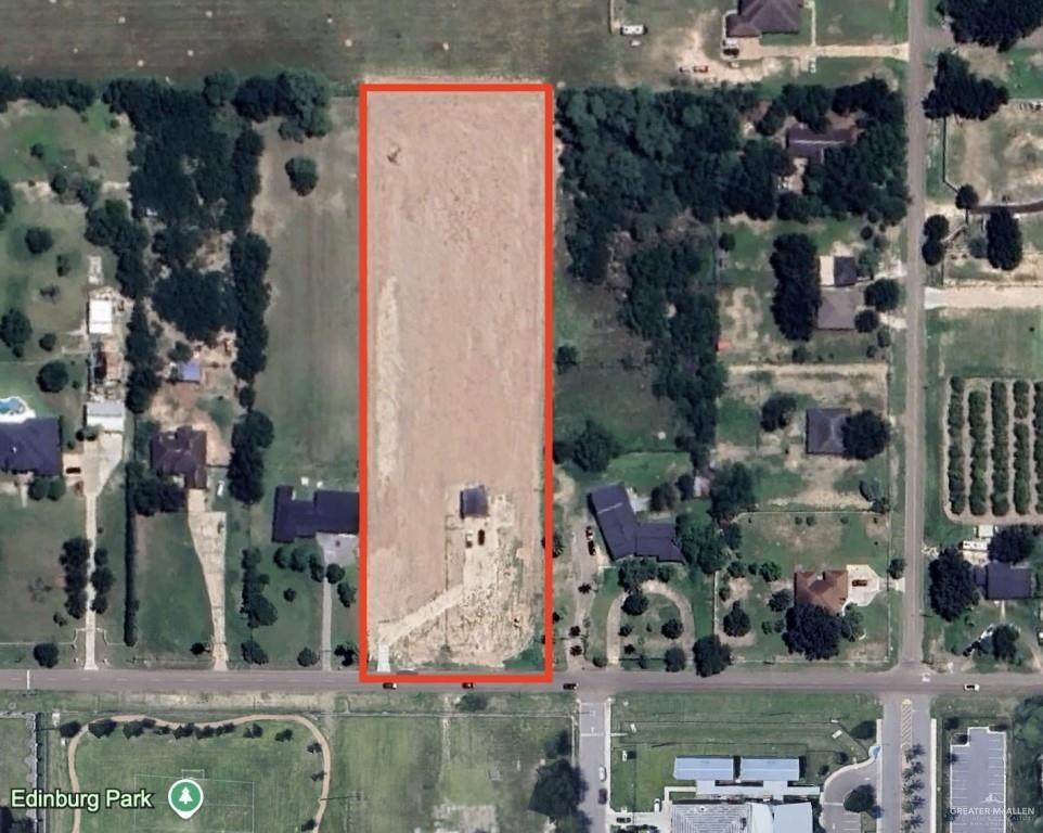 711 Rogers - Photo 1