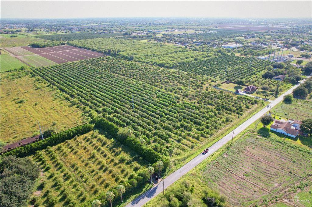 900 Minnesota - Photo 1